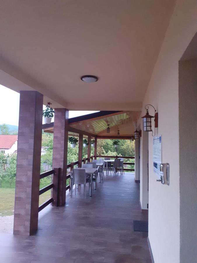 Pensiunea Scorilo Plopi  Exterior foto